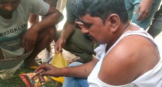 Charilam: Swindler caught red handed by villagers while trying to fool a woman in the name of cleaning Gold items